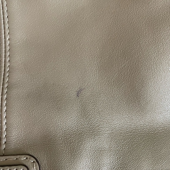 Coach#F19456 leather tote/shoulder bag - Picture 4 of 5